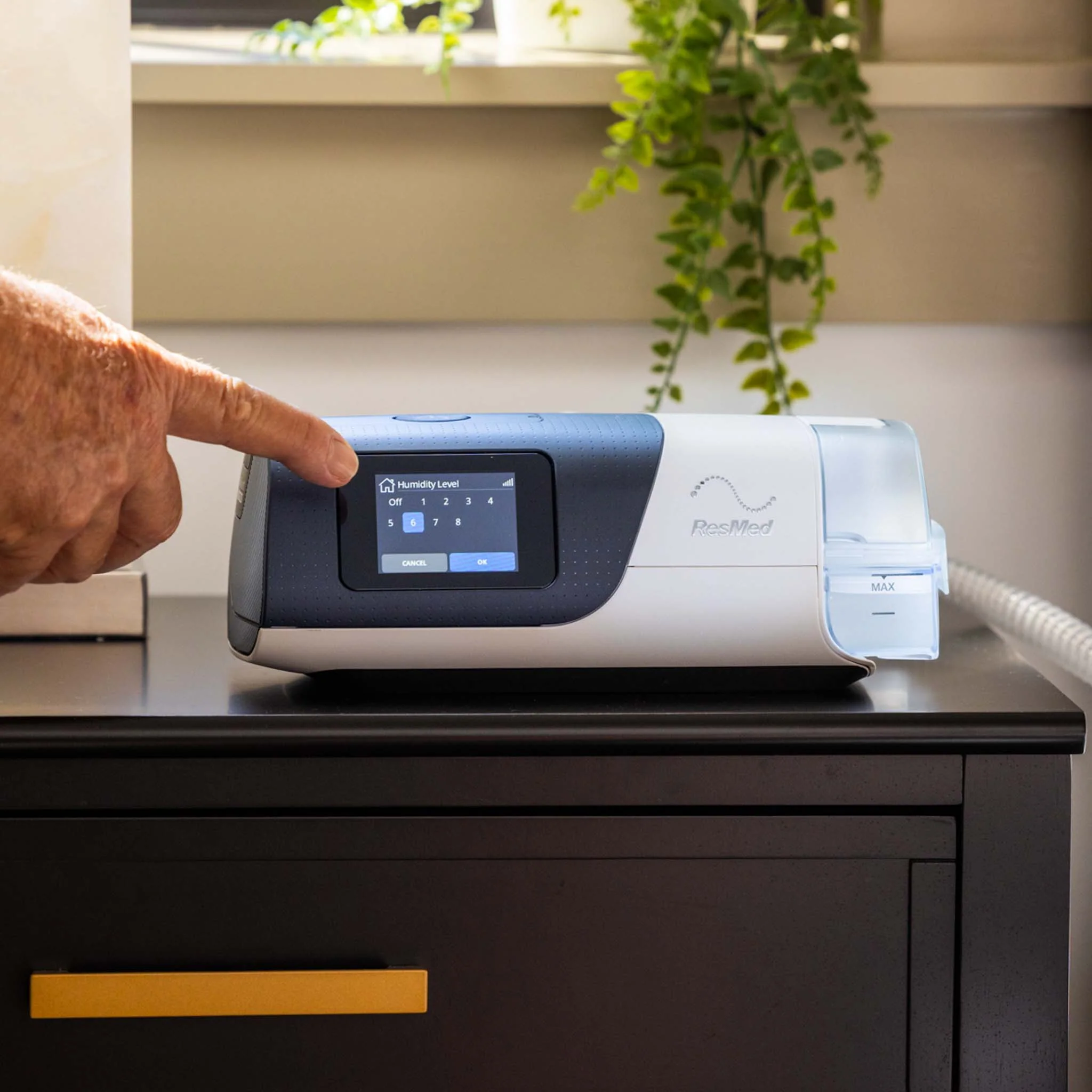 AirSense 11 AutoSet with AirTouch N30i Nasal Mask Bundle - Image 6